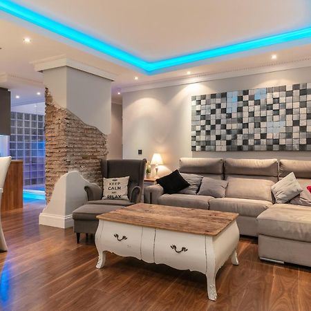 Weforyou 2 Bedrooms Penthouse At Malaga Center Luaran gambar